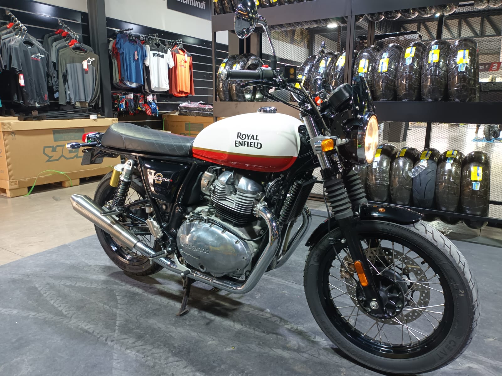 ROYAL ENFIELD Royal Enfield Interceptor 650 2022